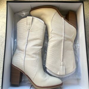 Western heeled Boots